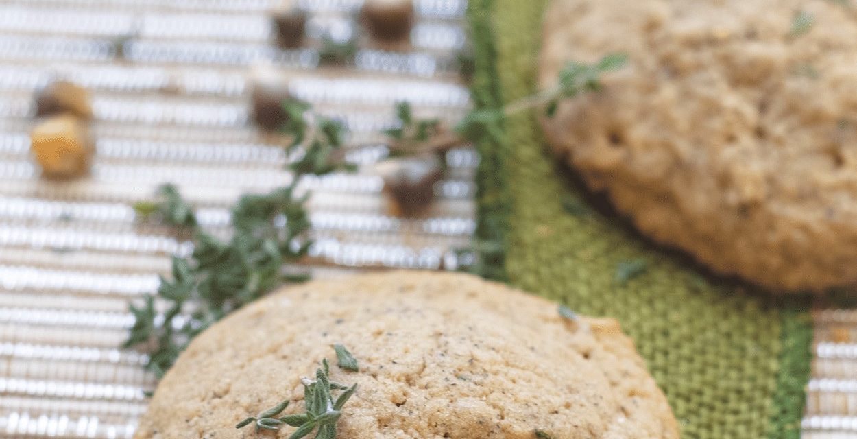 Blue Corn and Thyme Cookies
